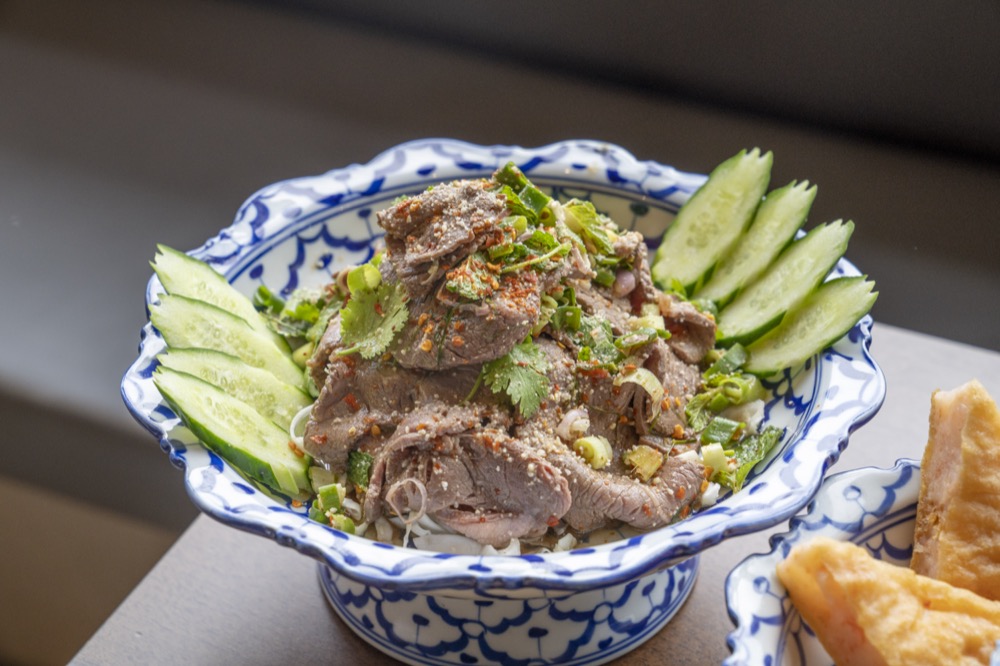 美食／桃園美食 饗泰多｜一秒飛泰國！統領百貨人氣必吃「饗泰多」　五大經典菜系一次吃足！