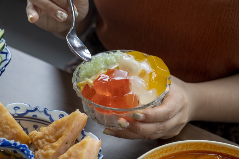 美食／桃園美食 饗泰多｜一秒飛泰國！統領百貨人氣必吃「饗泰多」　五大經典菜系一次吃足！