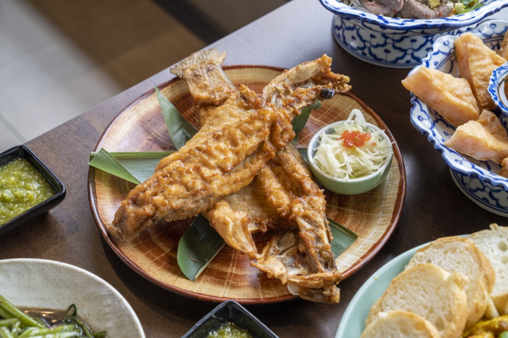 美食／桃園美食 饗泰多｜一秒飛泰國！統領百貨人氣必吃「饗泰多」　五大經典菜系一次吃足！