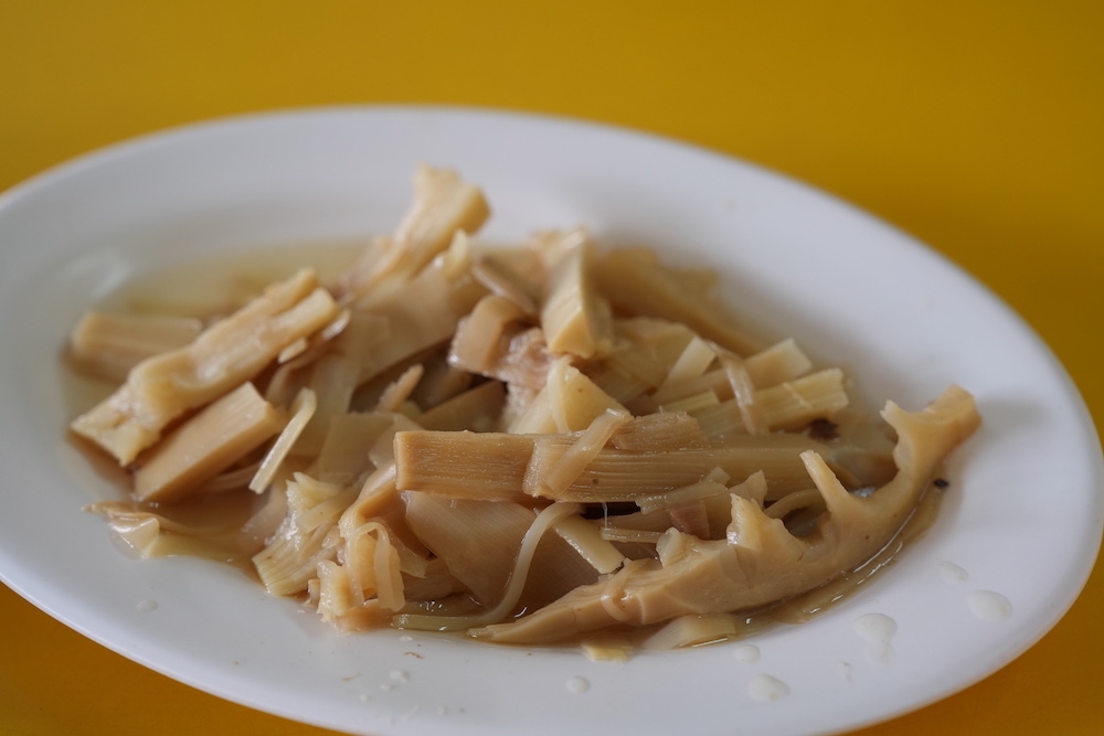 嘉義美食 夯仔內火雞肉飯｜「原民國路火雞肉飯」換名依舊飄香　古早味「超嫩雞片飯」 在地人都吃這款！