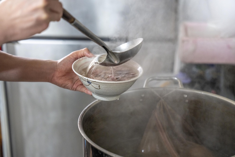 台南牛肉湯推薦｜臺南人私藏牛肉湯名單　灣裡市場牛肉湯　生意太好我自己也會吃不到