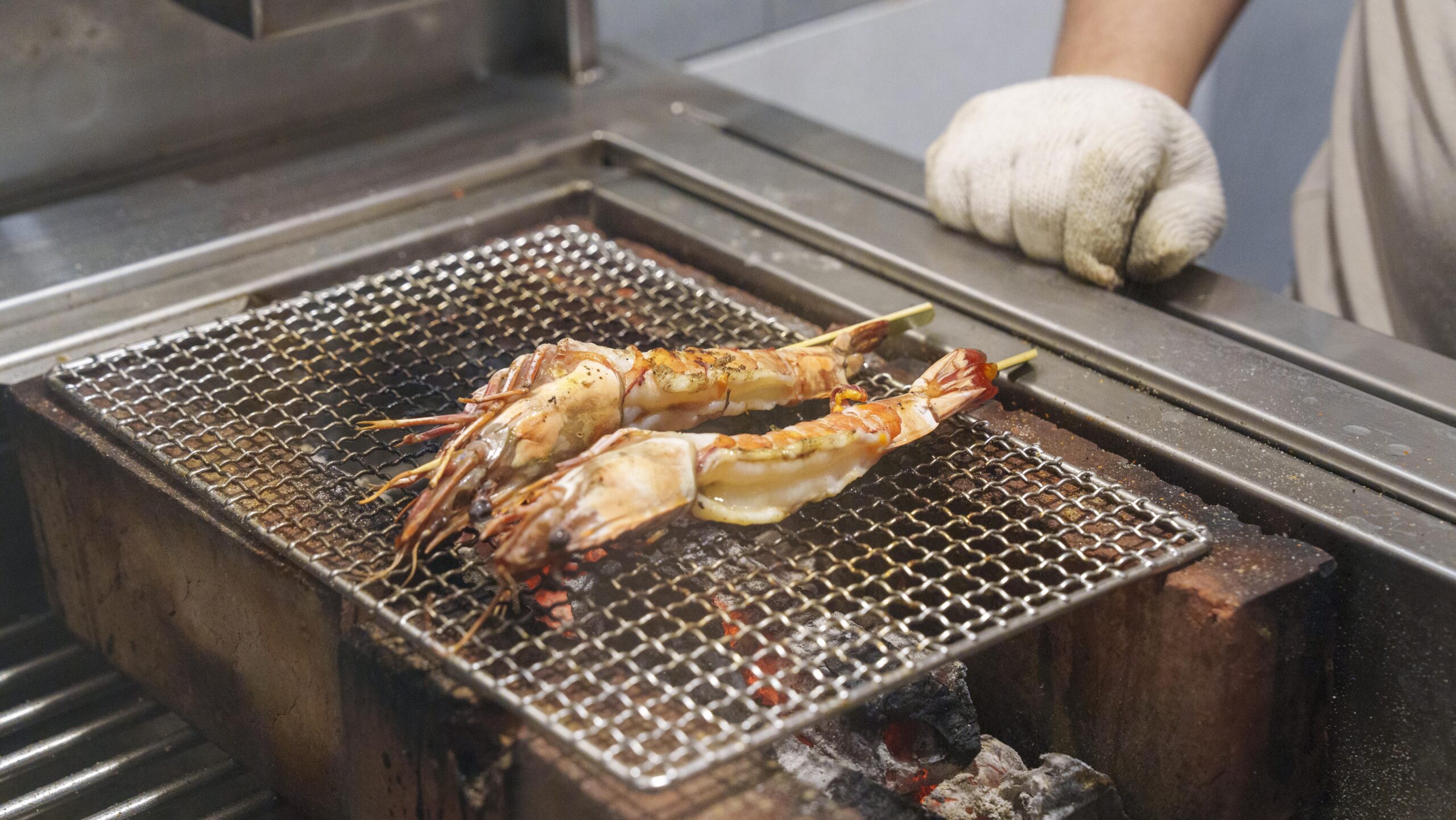 台中美食 初海食堂｜夜貓族先收藏！炭烤活海鮮必朝聖，鹹甜「水果牛肉串」超涮嘴