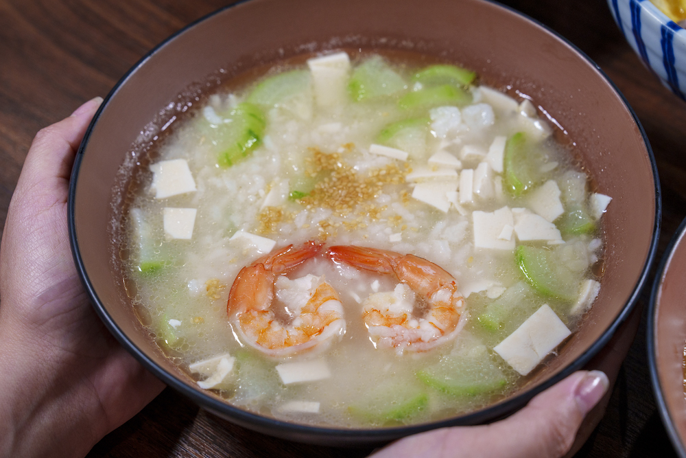 台北美食 滿粥穗｜品項多到選擇障礙！「松露芙蓉燉雞粥」超奢華，滑嫩雞蛋搭濃郁松露醬太欠吃