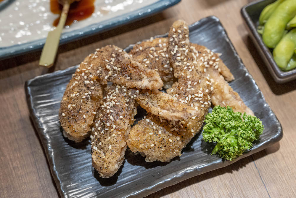 台北美食 梟夜日式餐酒館｜下班時刻的快樂時光，大口吃肉大口喝酒～