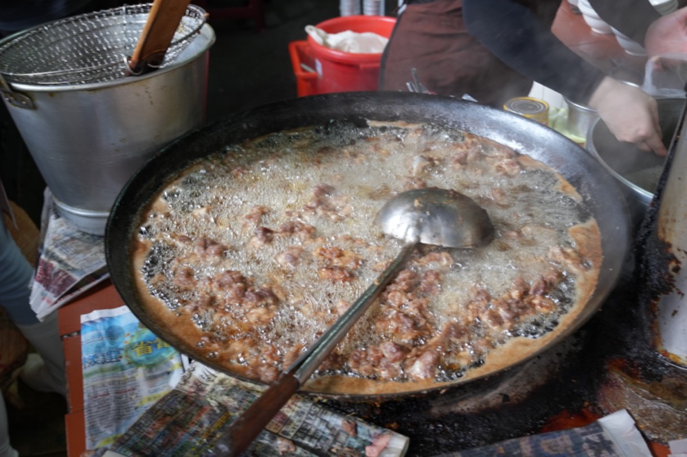 嘉義在地人也愛的平價美食　袁家筒仔米糕排骨酥