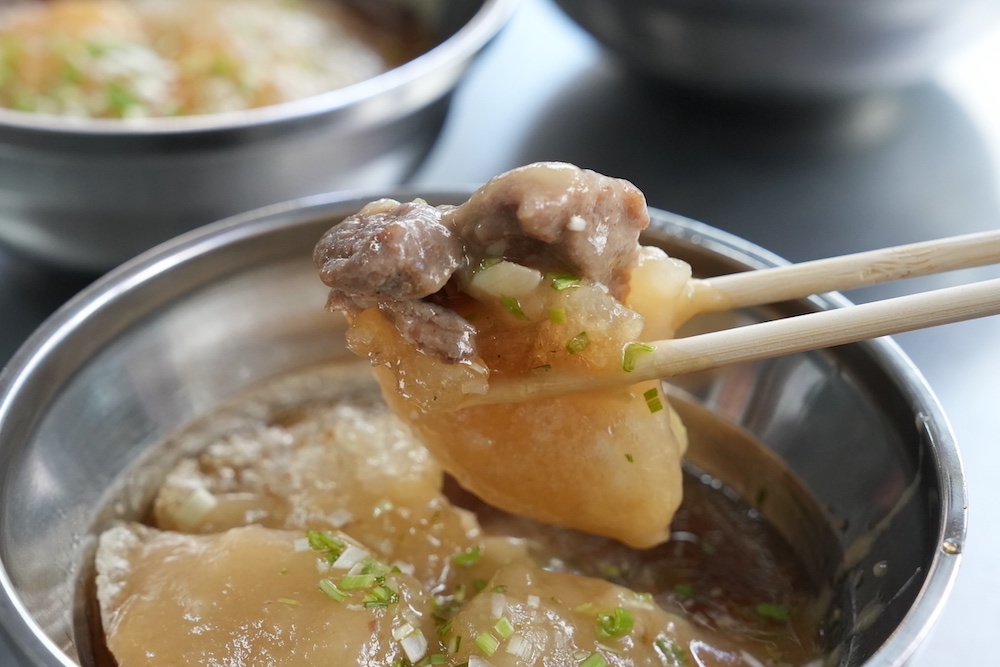 餛飩祖師 海鋒肉圓｜名字特別卻沒有招牌的低調銅板美食｜清水必吃脆皮肉圓